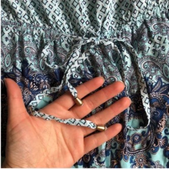 💠 Blue Patterned Romper 💠 - Picture 6 of 15